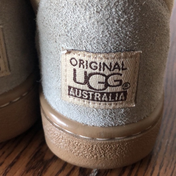 Ugg Classic Kids Winter Boots Snow - Picture 3 of 10